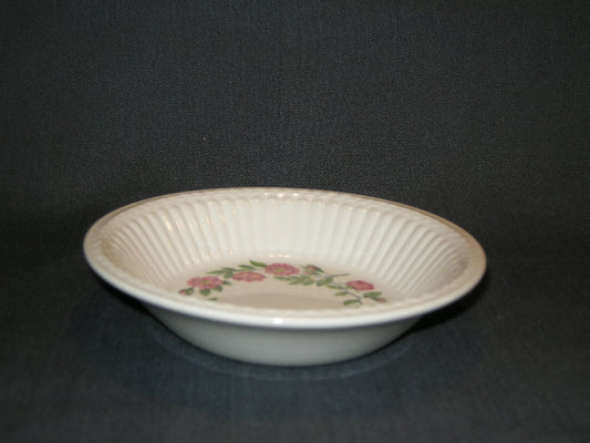 Wedgwood Rosalind compoteschaaltje O13 cm. lichte craquelé