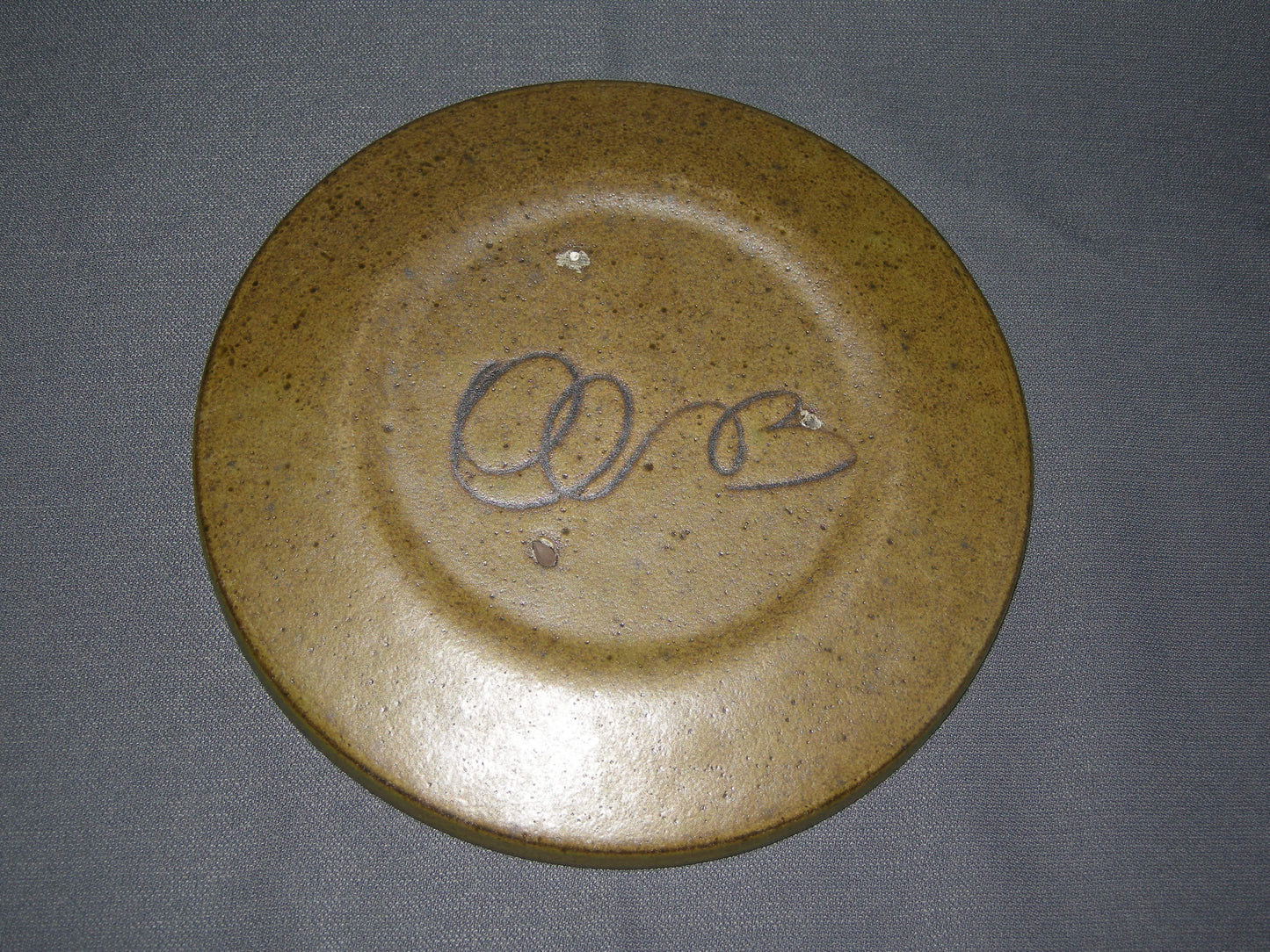 Lucie Q. Bakker Quirina schorsgroen presenteerschaaltje O18 cm.