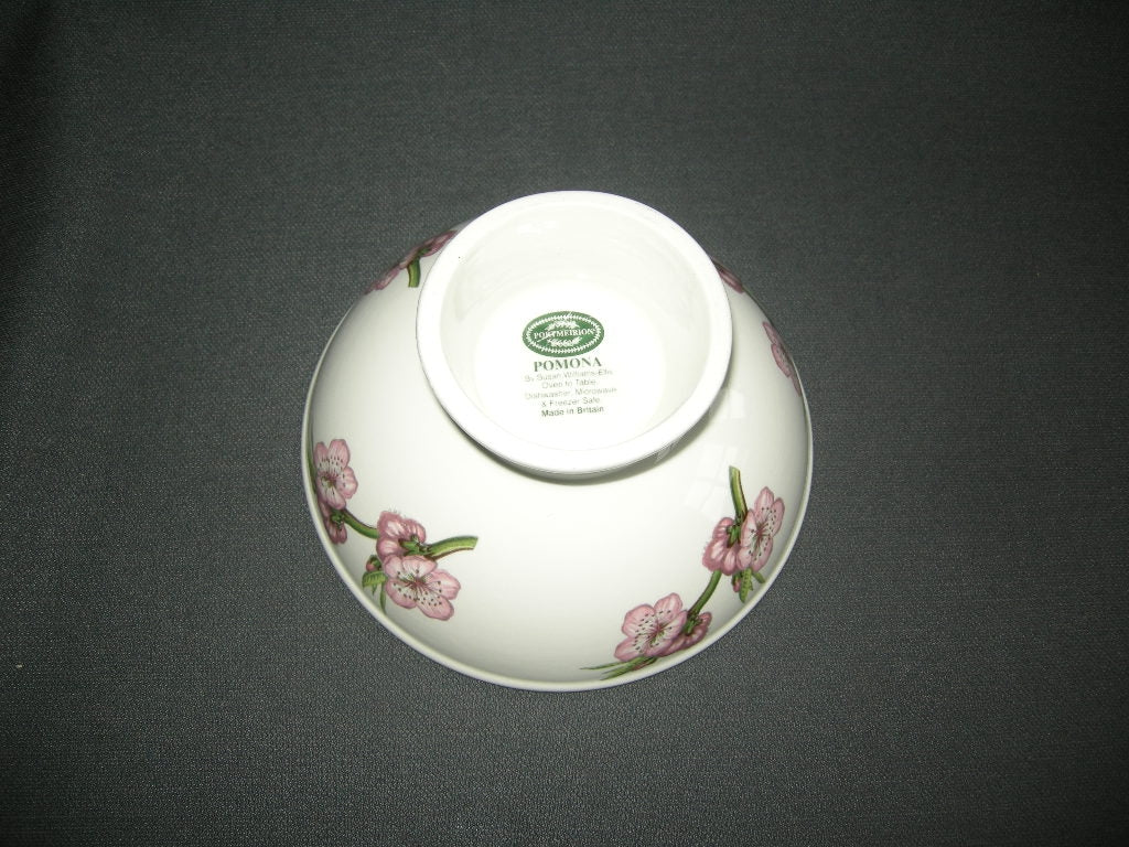 Portmeirion Pomona schaaltje op voet O13,5 cm. The Roman Apricot