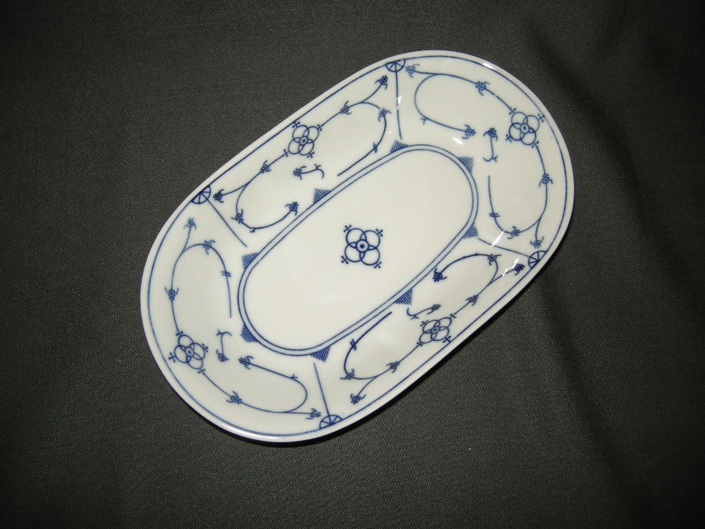 Alba Iulia Blau Saks schaaltje 23 x 14 x 4 cm.