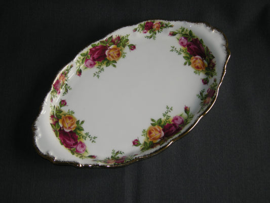 Royal Albert Old Country Roses presenteerschaaltje 25 x 14,5 cm.