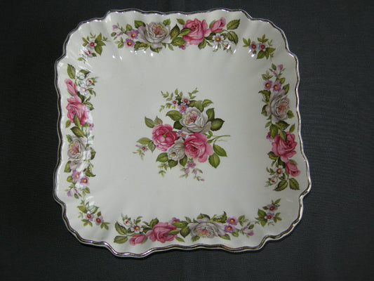 Old Foley Harmony Rose presenteerschaaltje