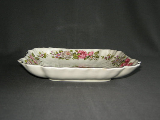 Old Foley Harmony Rose presenteerschaaltje