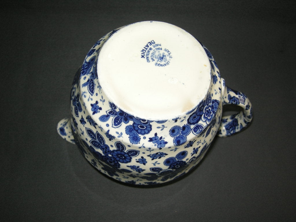 Societe Ceramique Beatrix schenkkan nr. 3