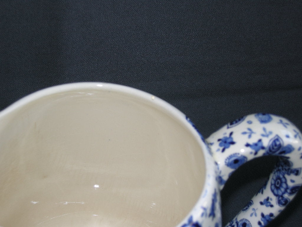 Societe Ceramique Beatrix schenkkan glad hoogte 16,5 cm.