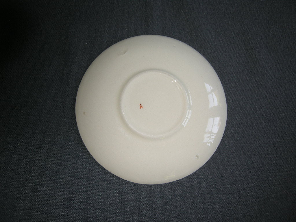 Petrus Regout bloem 013 schotel O15 cm.