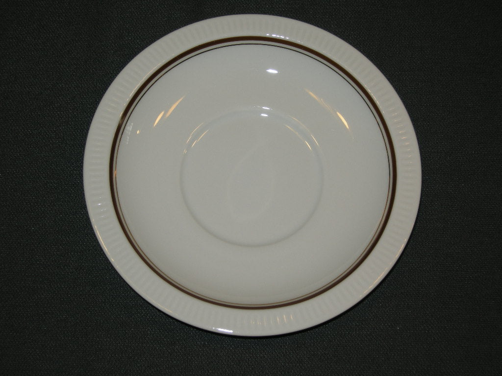 Arzberg Cannelee wit met bruin + goudkleurig randje schotel O13,7 cm.