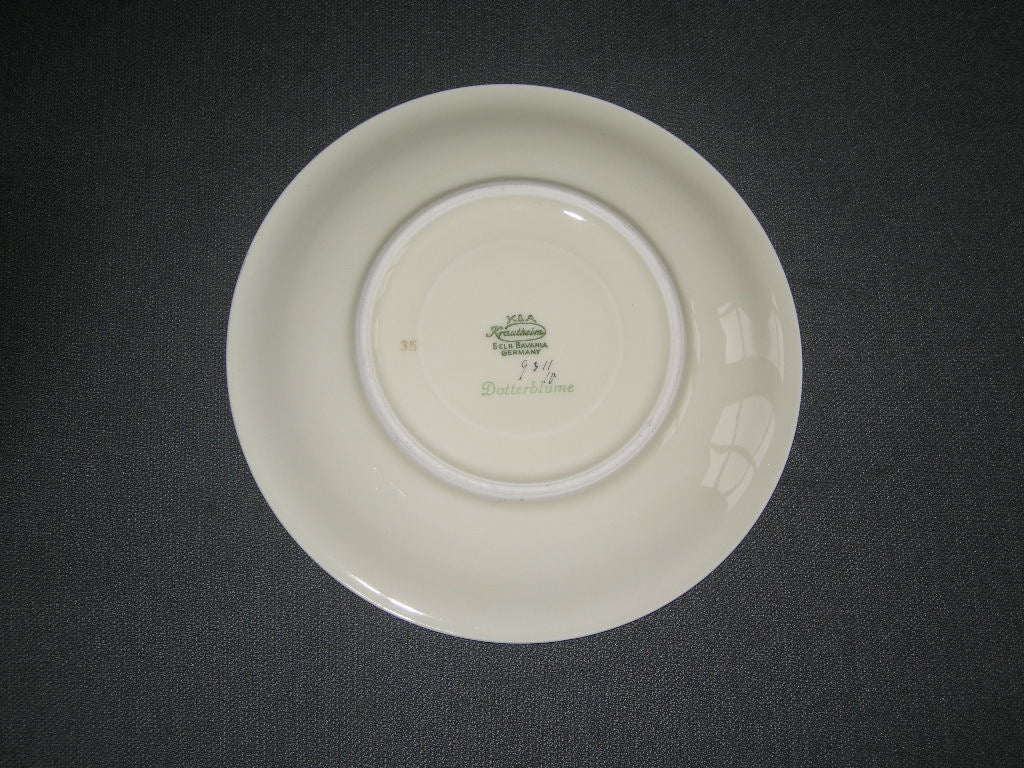 Krautheim Wiesengrund & Bergeshöh'n schotel O15 cm. decor Dotterblume