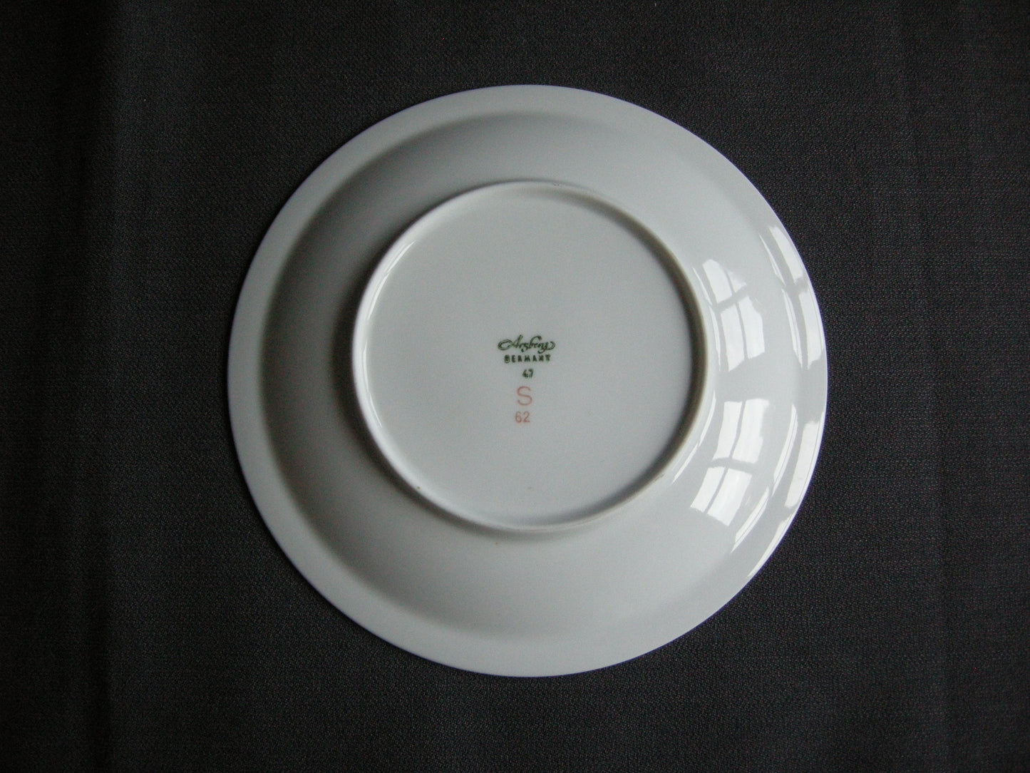 Arzberg Cannelee wit met bruin + goudkleurig randje schotel O15 cm.