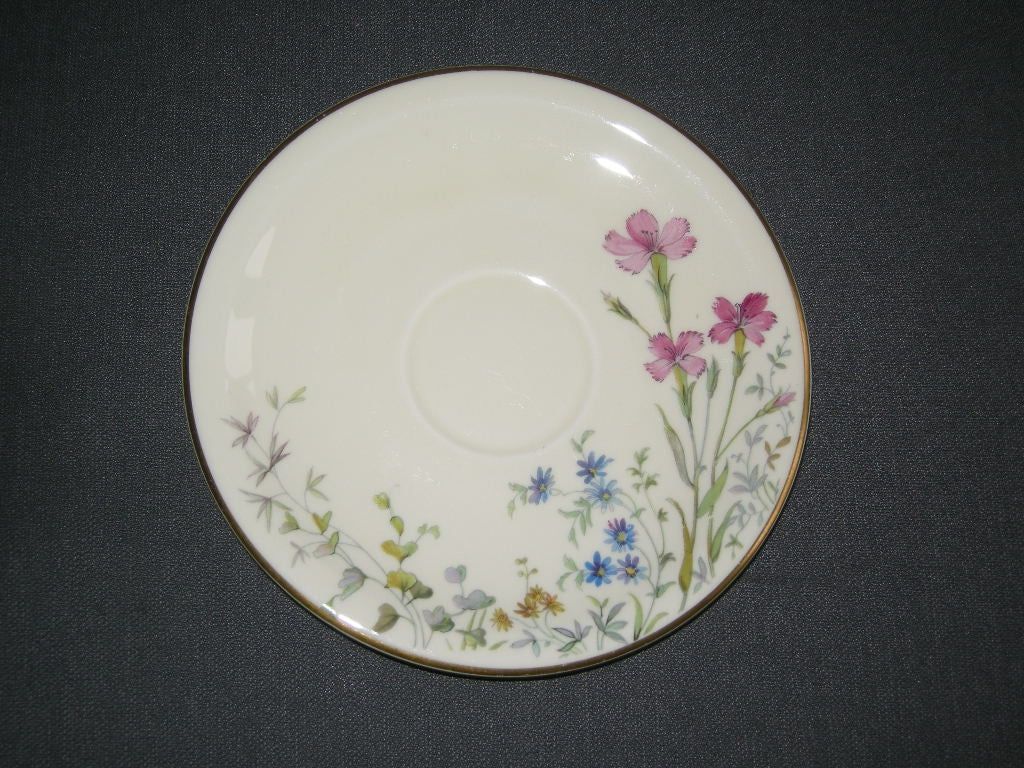 Krautheim Wiesengrund & Bergeshöh'n schotel O15 cm. decor Studentennelke