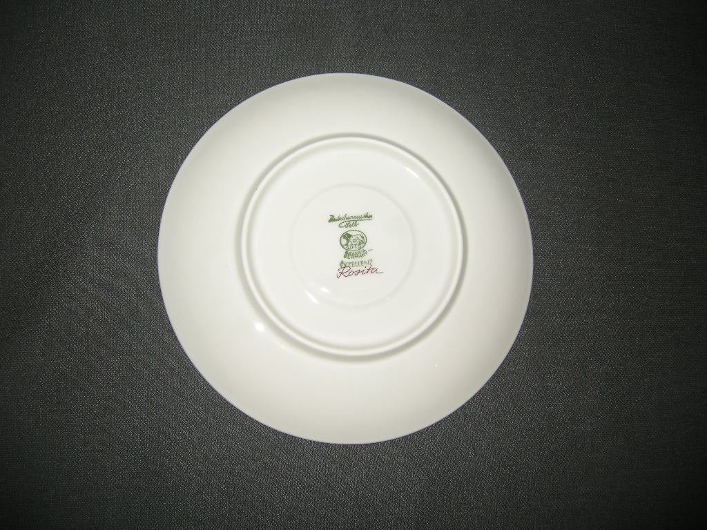 Hütschenreuther Exzellenz Rosita schotel O16,4 cm.