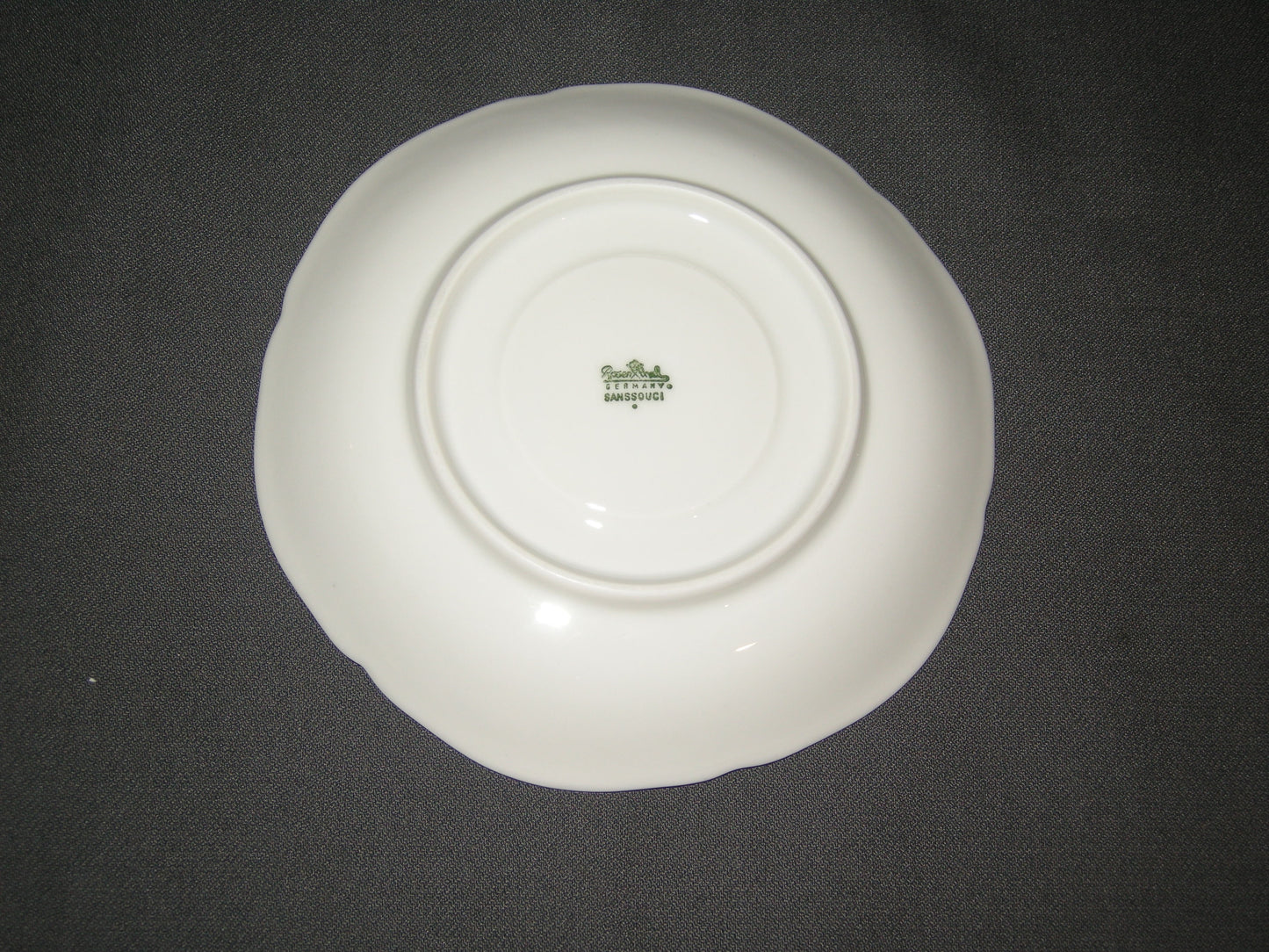 Rosenthal Sanssouci spierwit met bruin/rose roos schoteltje