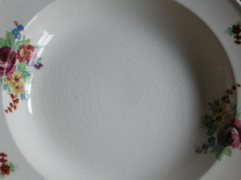 Petrus Regout Boudewijn 3262 donker soepbord met craquelé