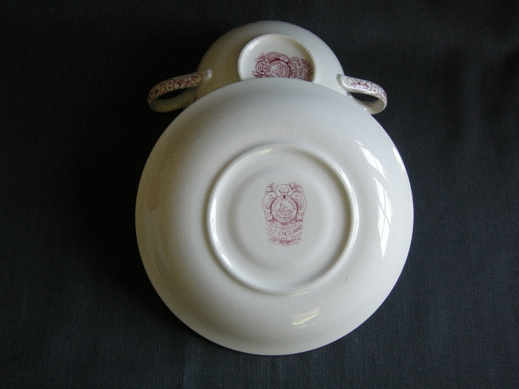 Royal Sphinx Old England rood soepkop & schotel
