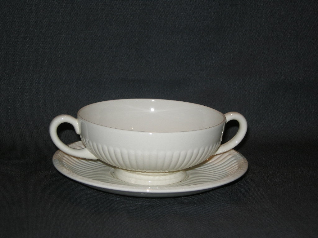 Wedgwood Conway soepkop & schotel met beschadiging
