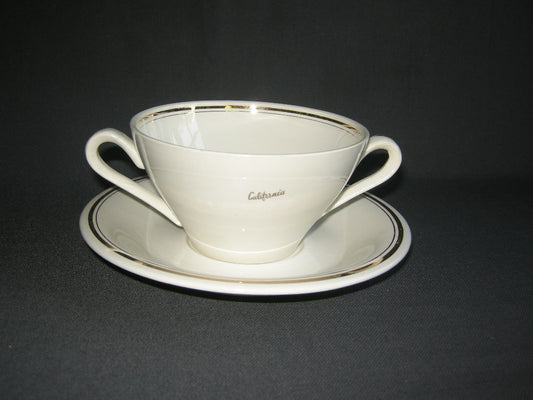 Petrus Regout roomwit - goud 002. soepkop & schotel California