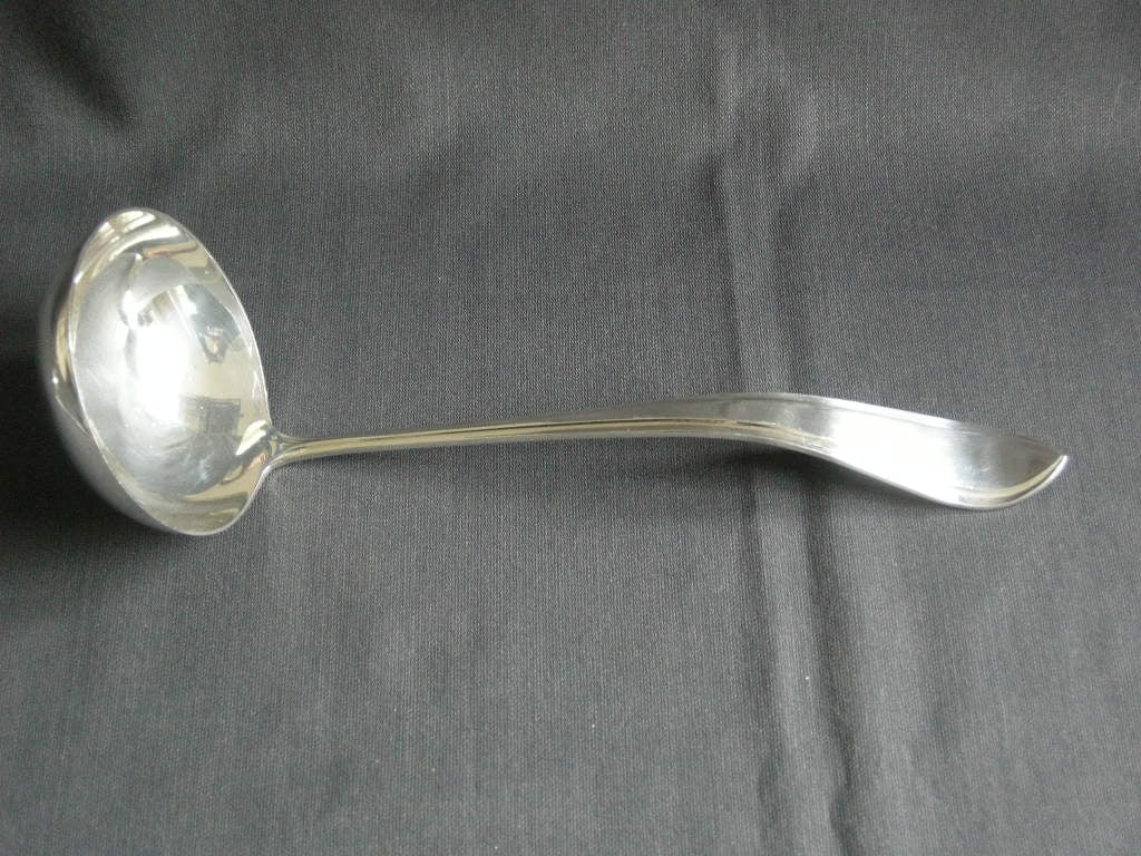 Keltum verzilverd P8 puntfilet soeplepel 28 cm.