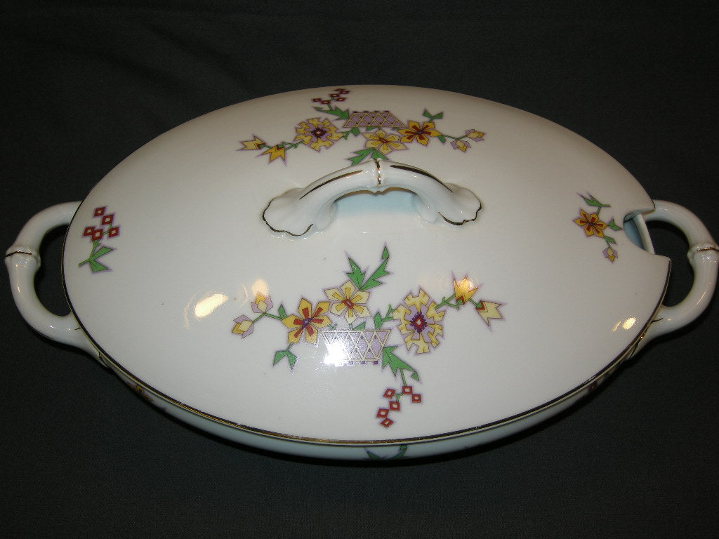 MZ spierwit met lila / geel bloemdecor soepterrine