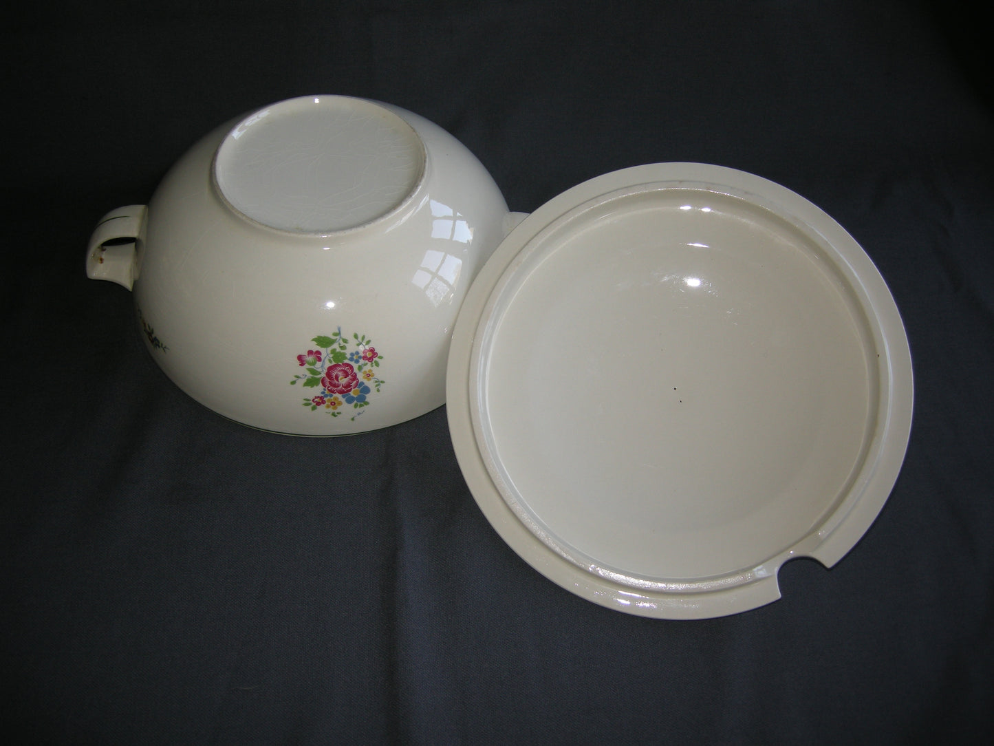 Petrus Regout Perle / Regina decor 411 soepterrine