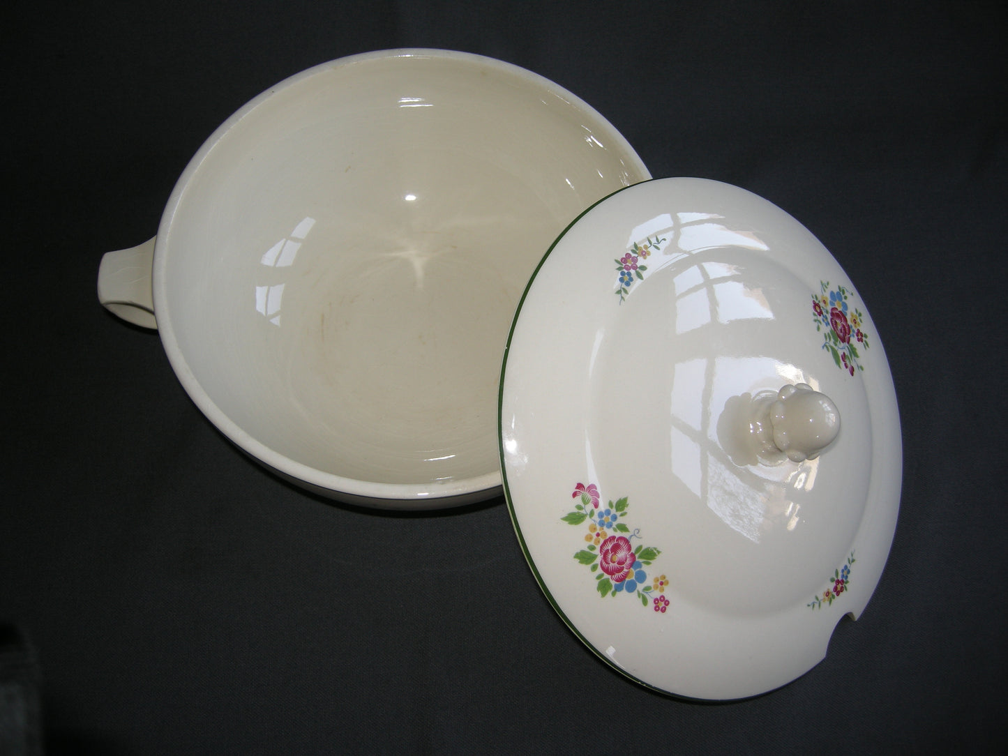 Petrus Regout Perle / Regina decor 411 soepterrine