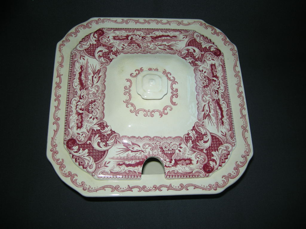 Societe Ceramique Victoria rood soepterrine