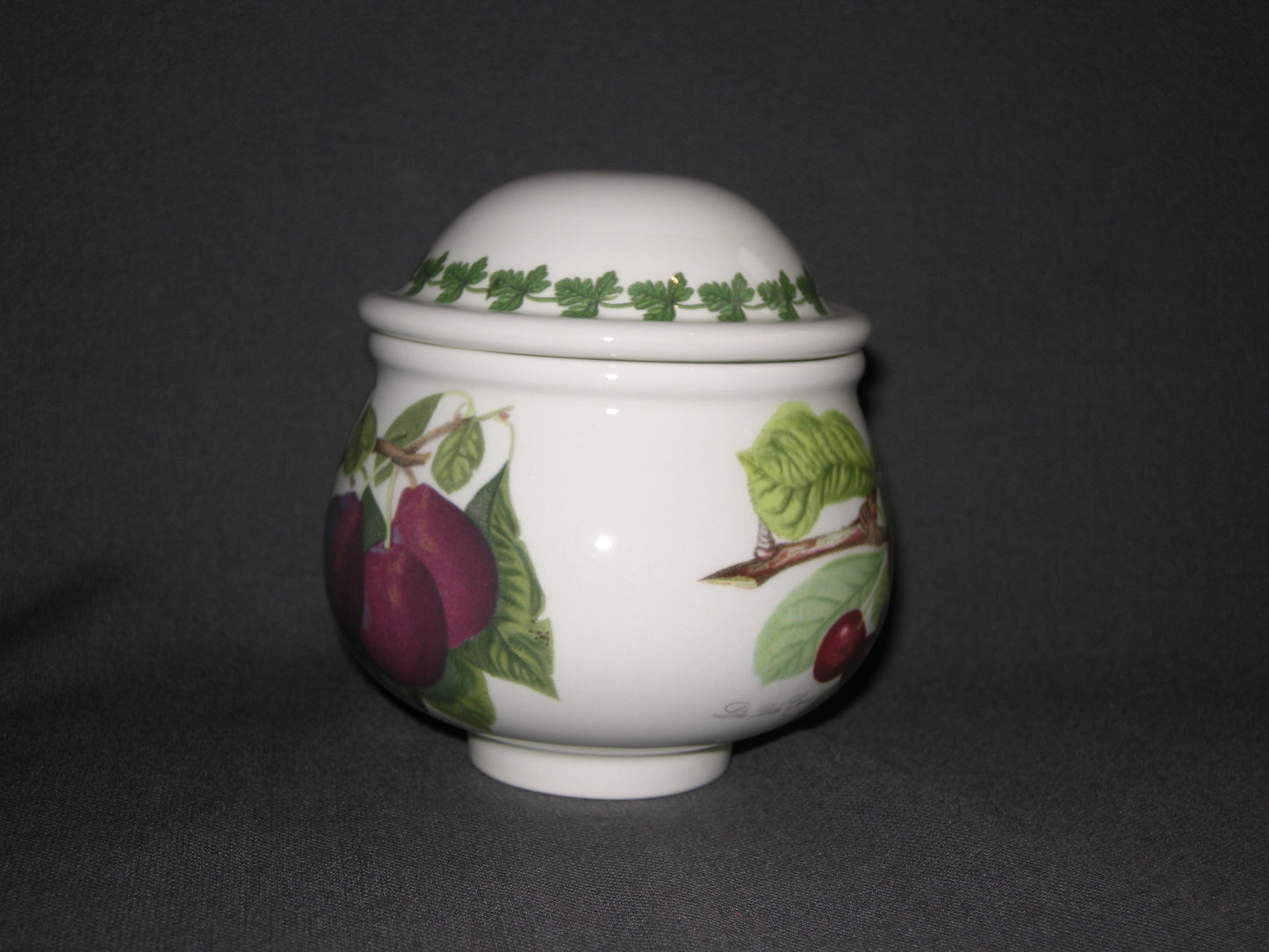Portmeirion Pomona suikerpot, deksel bladrand