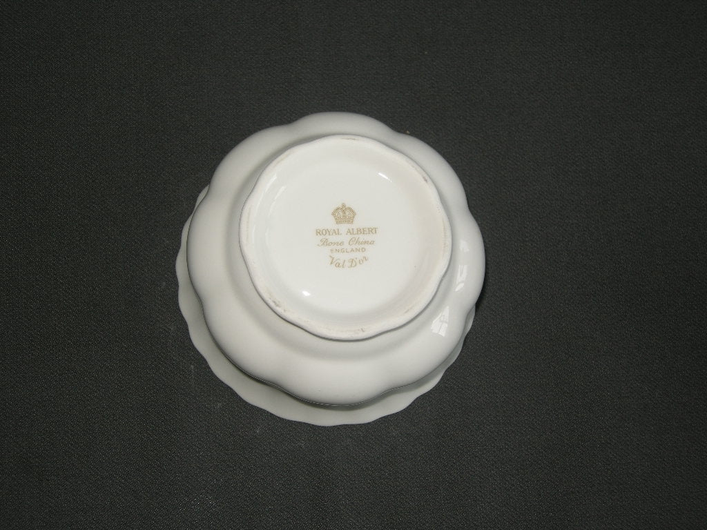 Royal Albert Val d'Or suikerschaaltje, goud iets sleets
