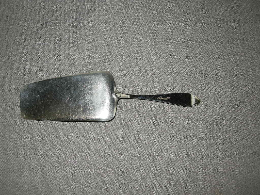 Nieuwpoort verzilverd puntfilet taartschep 19 cm.