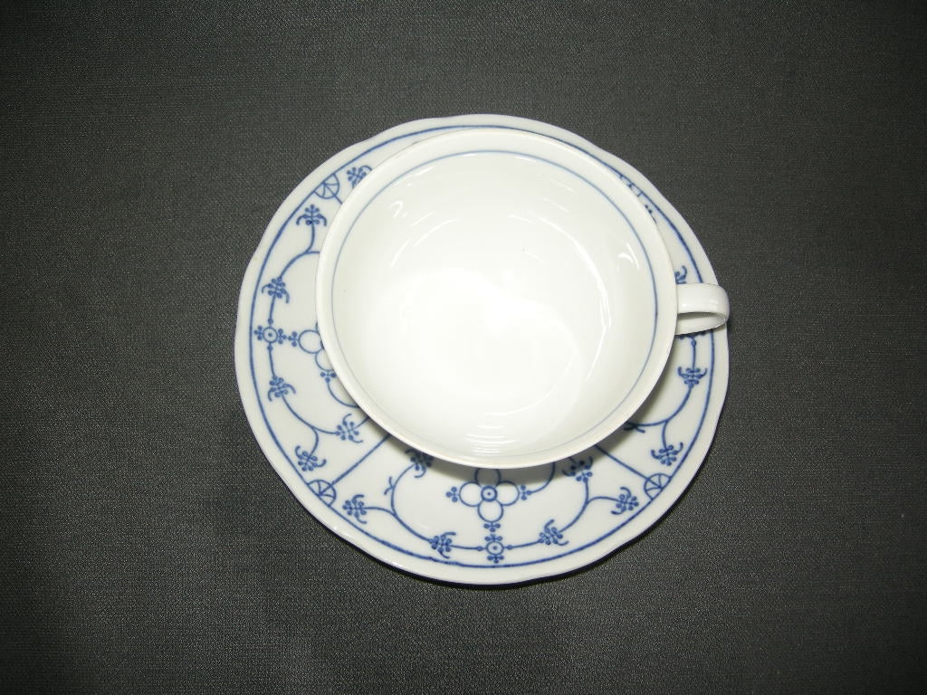 Winterling Blau Saks theekop & schotel, schulprand
