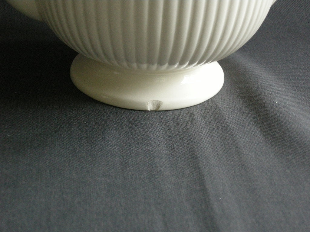 Wedgwood Stratford theepot met beschadiging