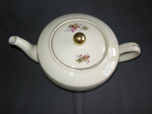 Arzberg roomwit met herfstblaadjes theepot