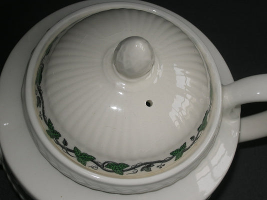 Wedgwood Stratford theepot