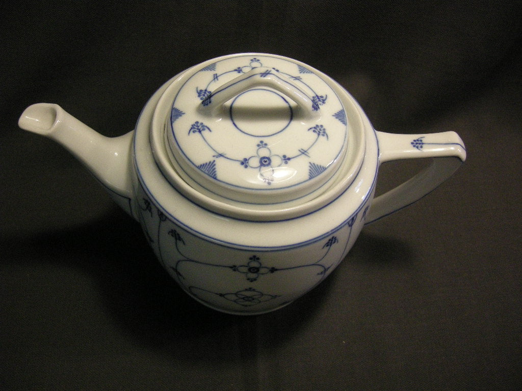 Diverse Blau Saks 007. Felda theepot