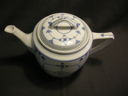 Diverse Blau Saks 007. Felda theepot