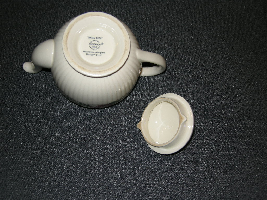 Wedgwood Moss Rose theepotje