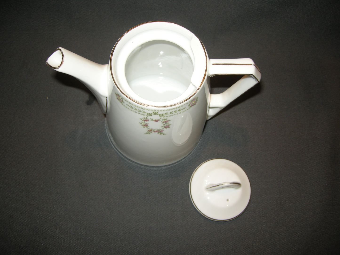 J.Z. Co. Patria theepot