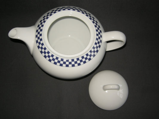 Albert Heijn wit met blauwe blokjes theepot