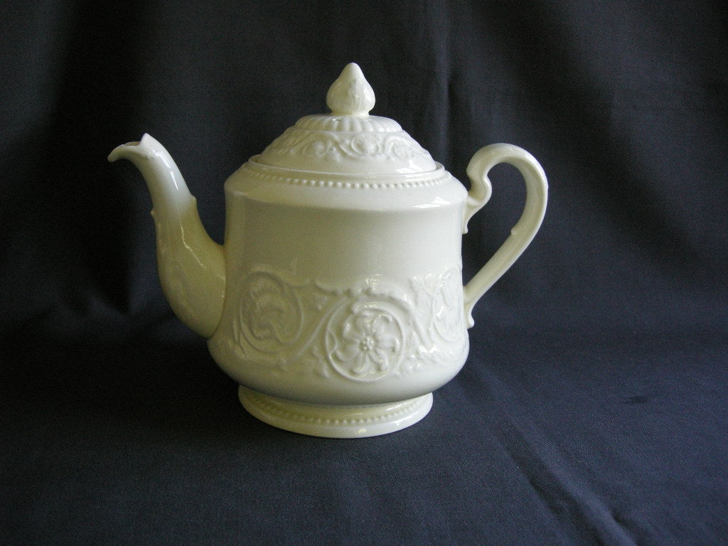 Wedgwood Patrician theepot