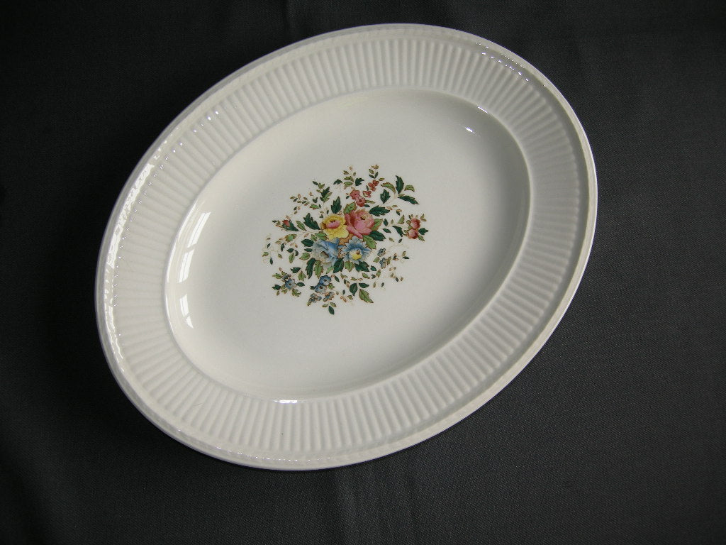 Wedgwood Conway vleesschaal 29 x 22,5 cm.