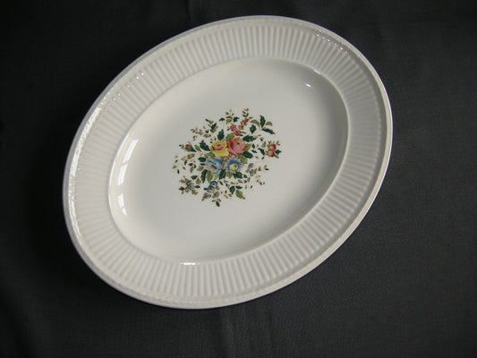 Wedgwood Conway vleesschaal 29 x 22,5 cm.