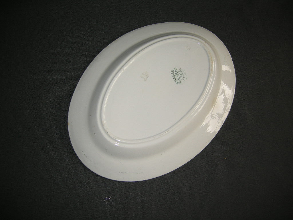 Boch Frères Bonaparte vleesschaal 31,5 cm. met craquelé