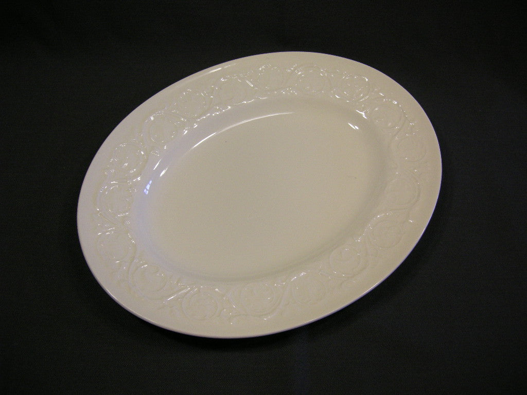 Wedgwood Patrician vleesschaal 30 x 23,5 cm.