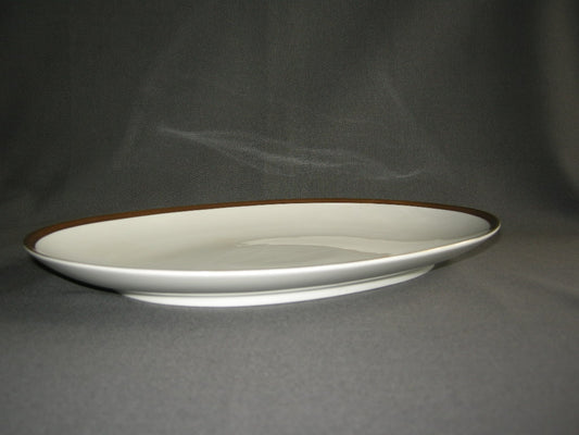 Thomas Medaillon bruin - goudkleurige decorrand vleesschaal 33 cm.