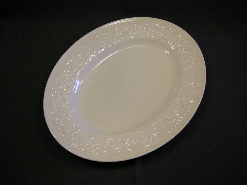 Wedgwood Patrician vleesschaal 34,5 x 27 cm.