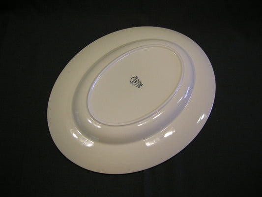 Wedgwood Patrician vleesschaal 34,5 x 27 cm.