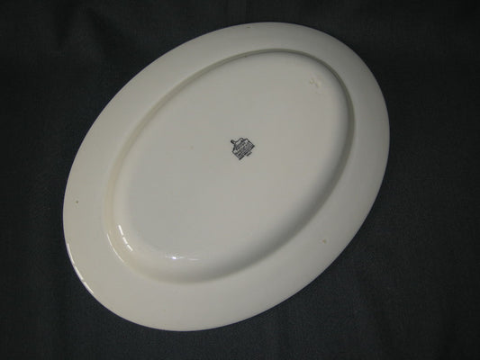 Petrus Regout Strandmodel groene lelie vleesschaal 34 x 25 cm.