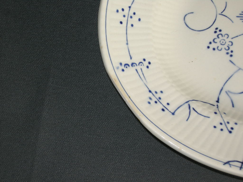 Boch Copenhague vleesschaal 35,5 x 27,5 cm. met beschadiging