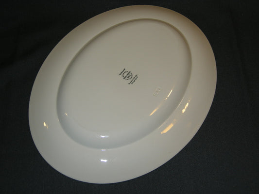 Wedgwood Moss Rose vleesschaal 35 x 27,5 cm.