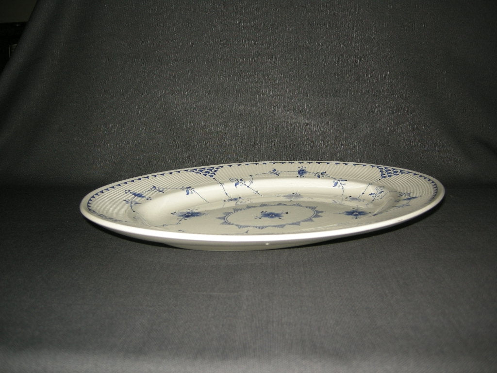 Trademark England Denmark vleesschaal 36,5 cm.