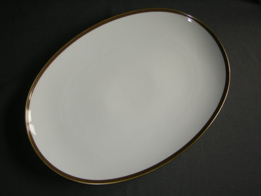 Thomas Medaillon bruin - goudkleurige decorrand vleesschaal 38,5 cm.